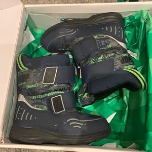 Cougar winter boots - sz 9